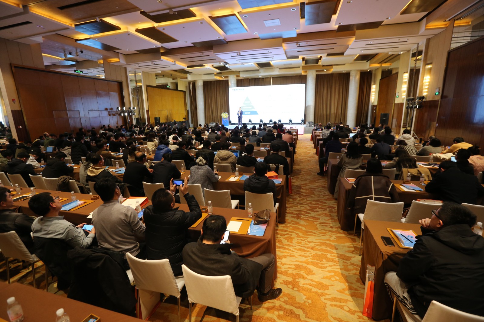 現(xiàn)場(chǎng)(1).jpg 現(xiàn)場(chǎng)(1).jpg